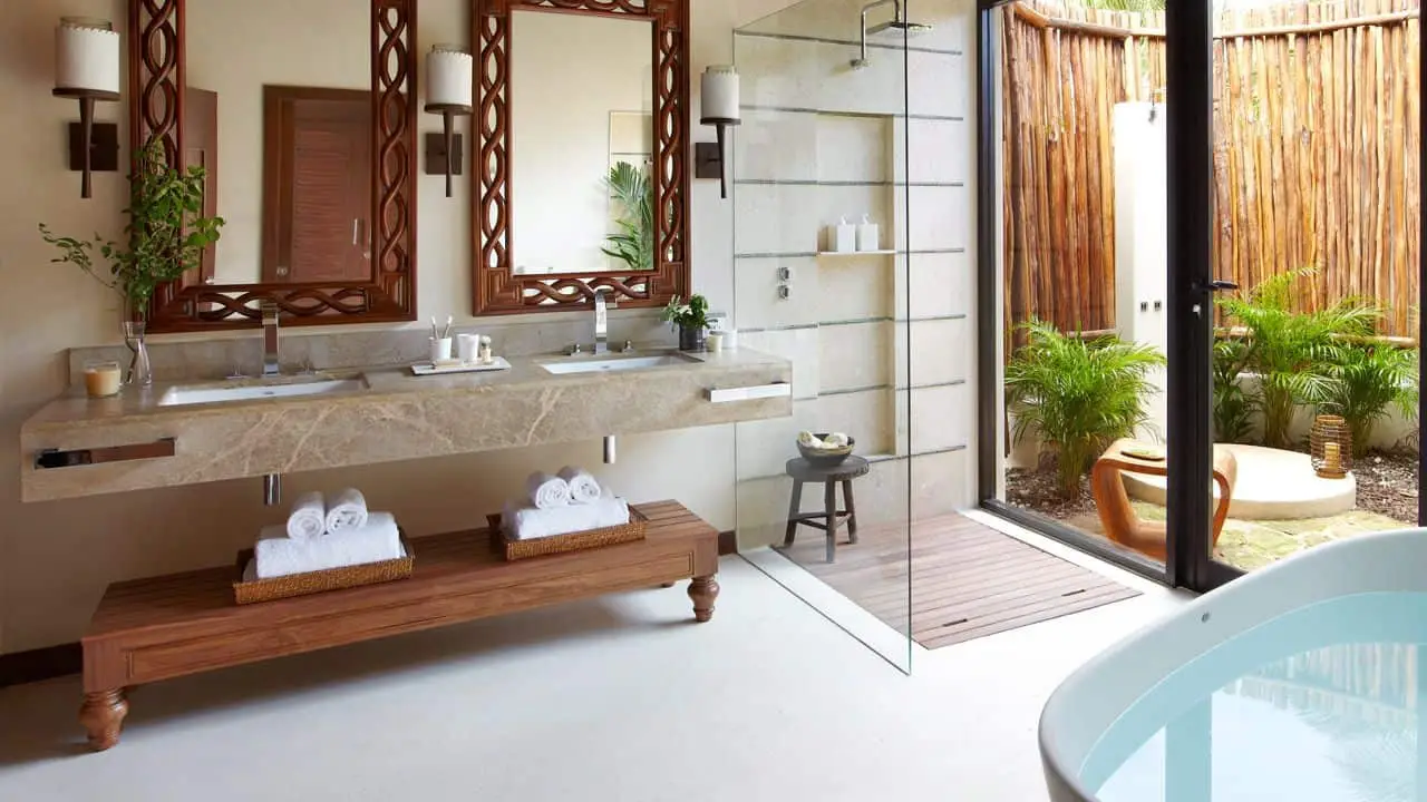 Luxury gay travel