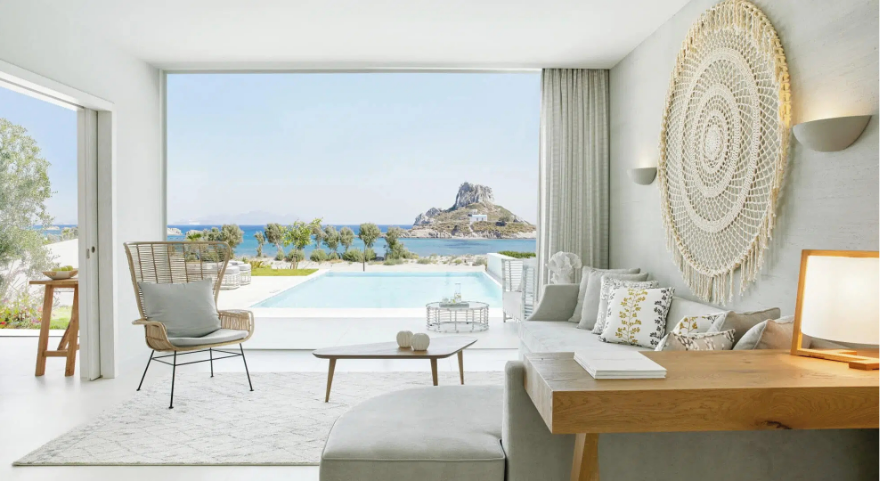 Luxury gay travel