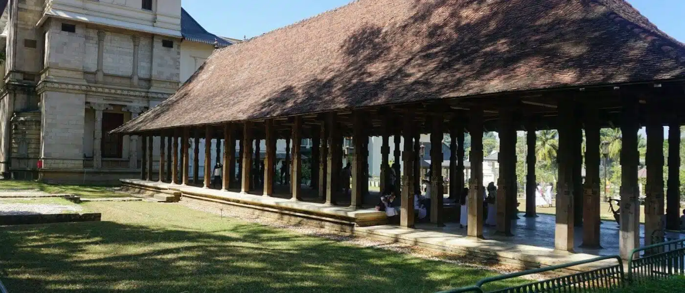 Royal Botanic Gardens at Peradeniya with the Mahaweli River