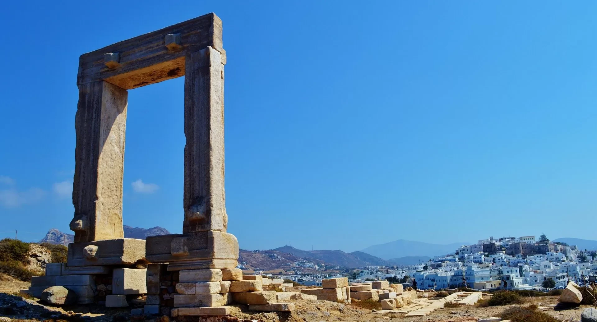 Athens, Mykonos, Santorini & Naxos: The Four Faces of Luxury Greece