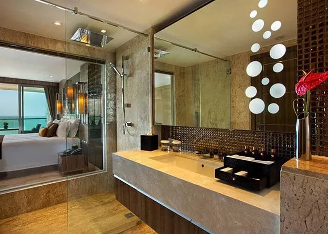 Luxury gay travel