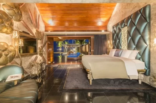 Luxury gay travel