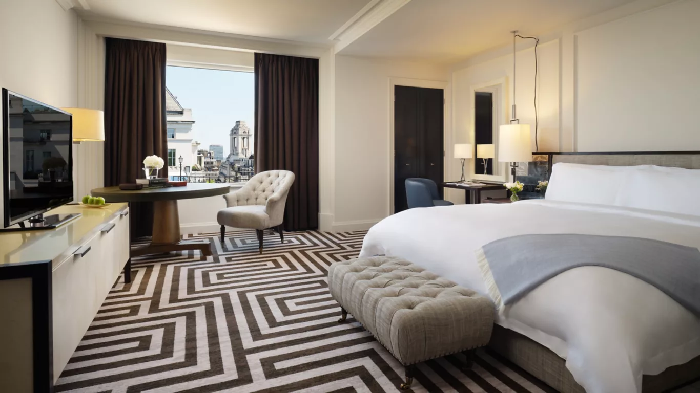 Luxury gay travel