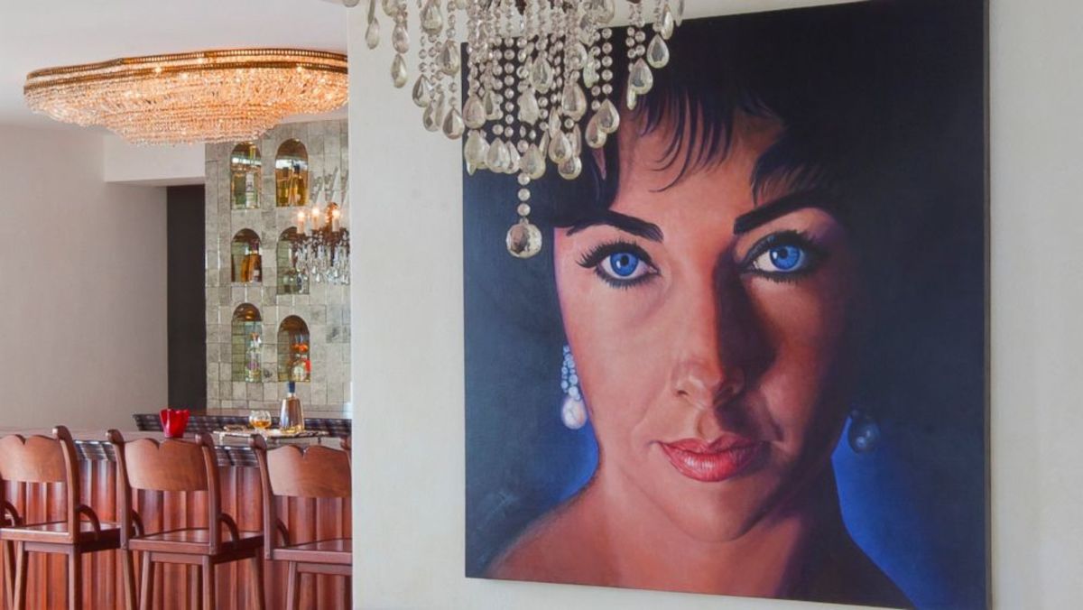 How Liz Taylor Turned Puerto Vallarta into Mexico’s Gay Paradise