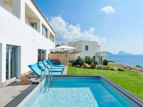 Luxury gay travel