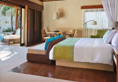 Signature side view villa Viceroy Riviera Signature side view villa Viceroy Riviera
