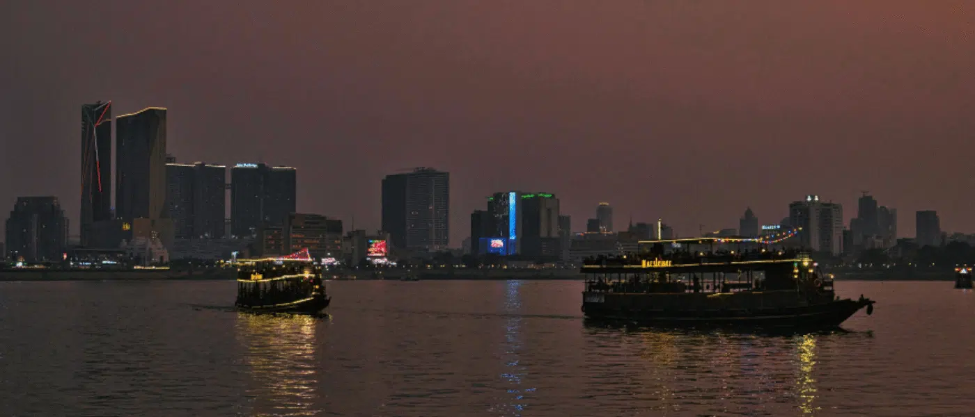Evening light on the Mekong