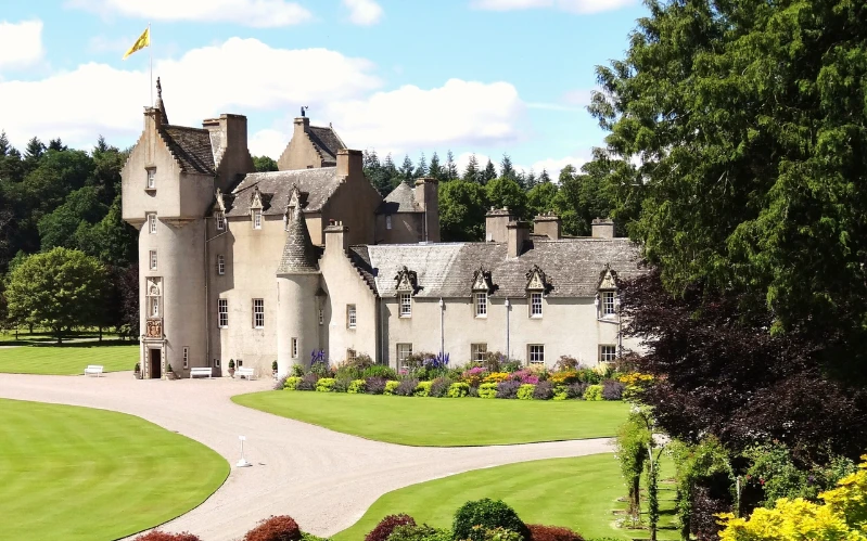 Day 9: Whisky, Castles and Highland Tales