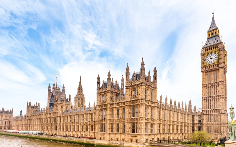 Royal London Tour: Buckingham Palace & Crown Jewels
