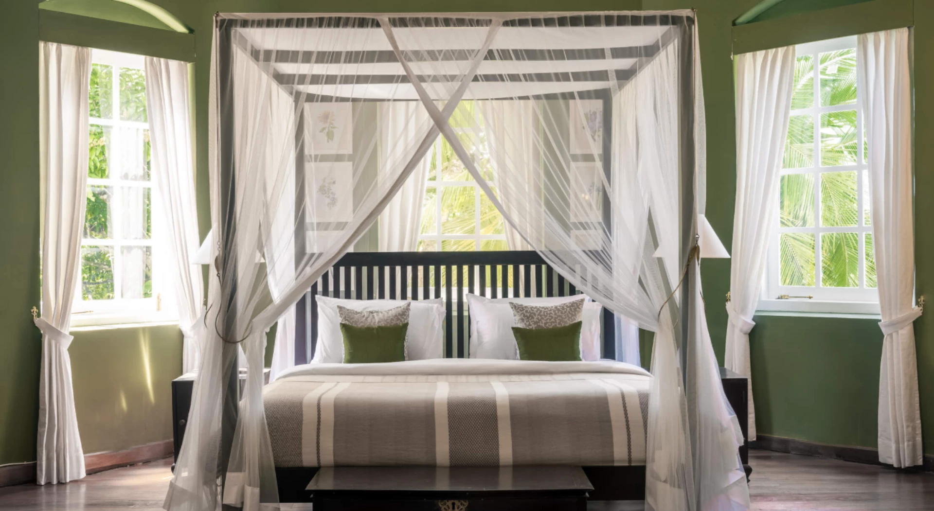 Luxury gay travel