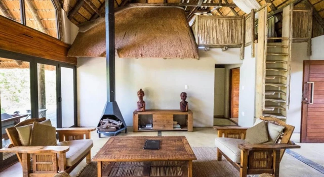 Rhino River Lodge