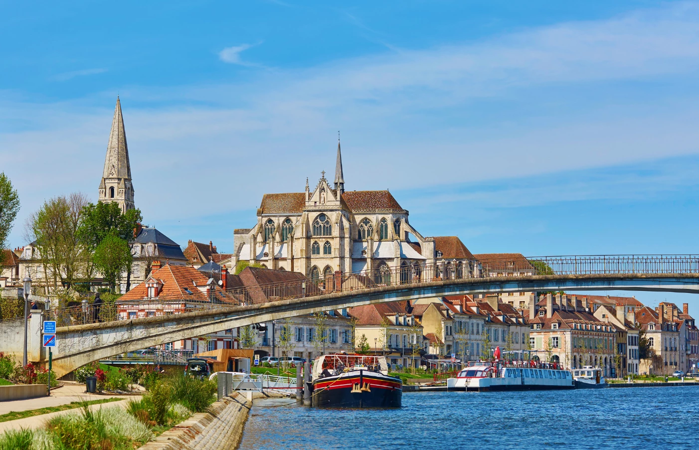 Gay Group Trip: The Essence of Burgundy & Provence River Cruise