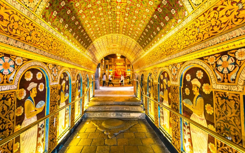 Day 10: Exploring Kandy & Market Walk