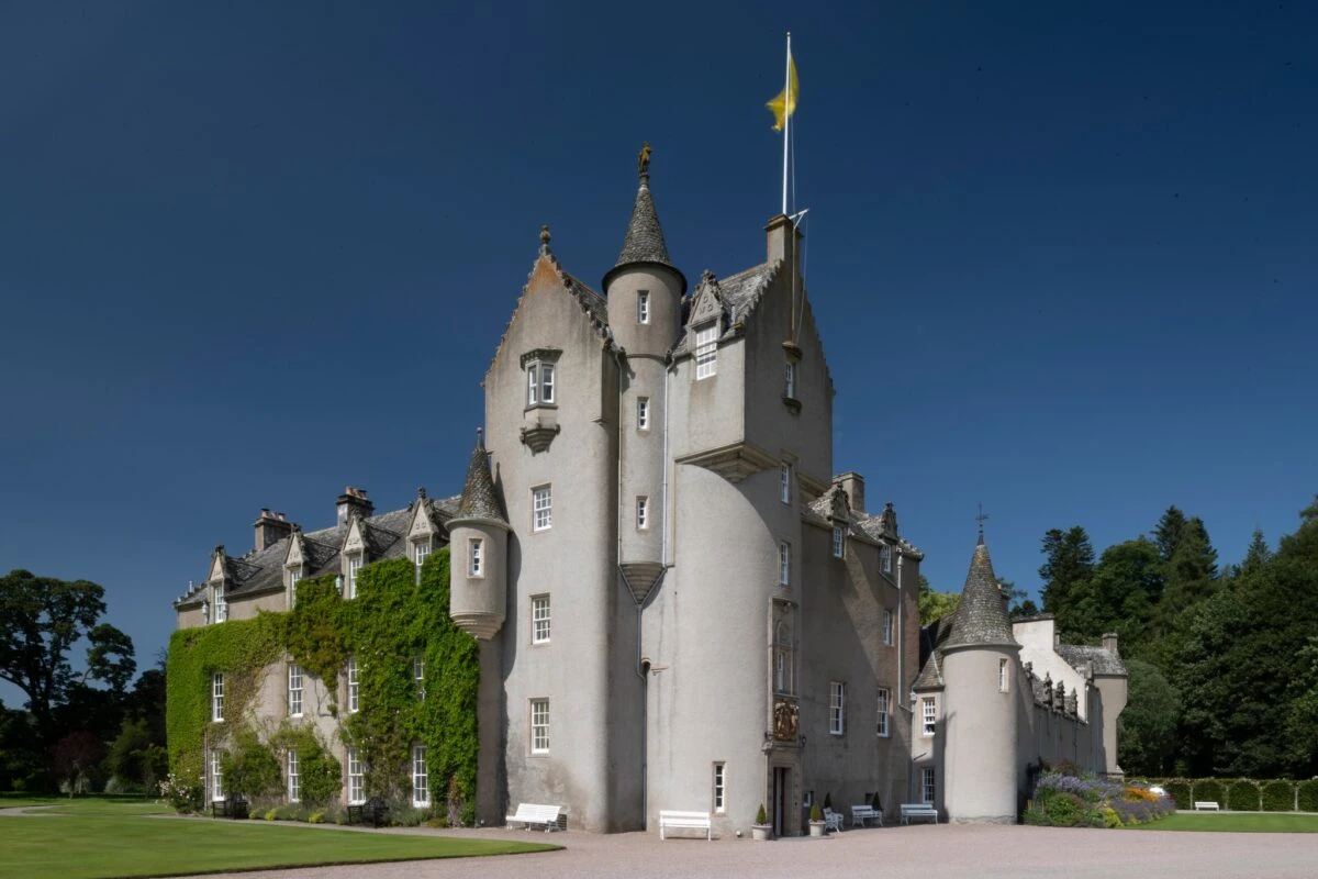 Ballindalloch Castle
