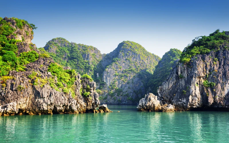 Day 5: Halong Bay Adventure Begins