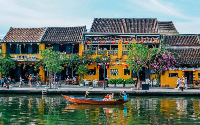 Day 4: Travel to Hoi An via Da Nang