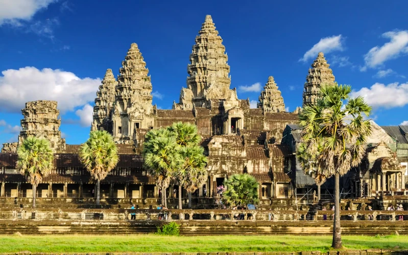 Day 10: Angkor Wat at Sunrise & Hidden Temples