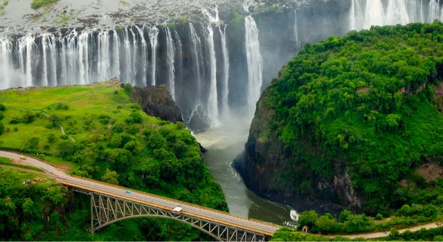 Day 2: Victoria Falls