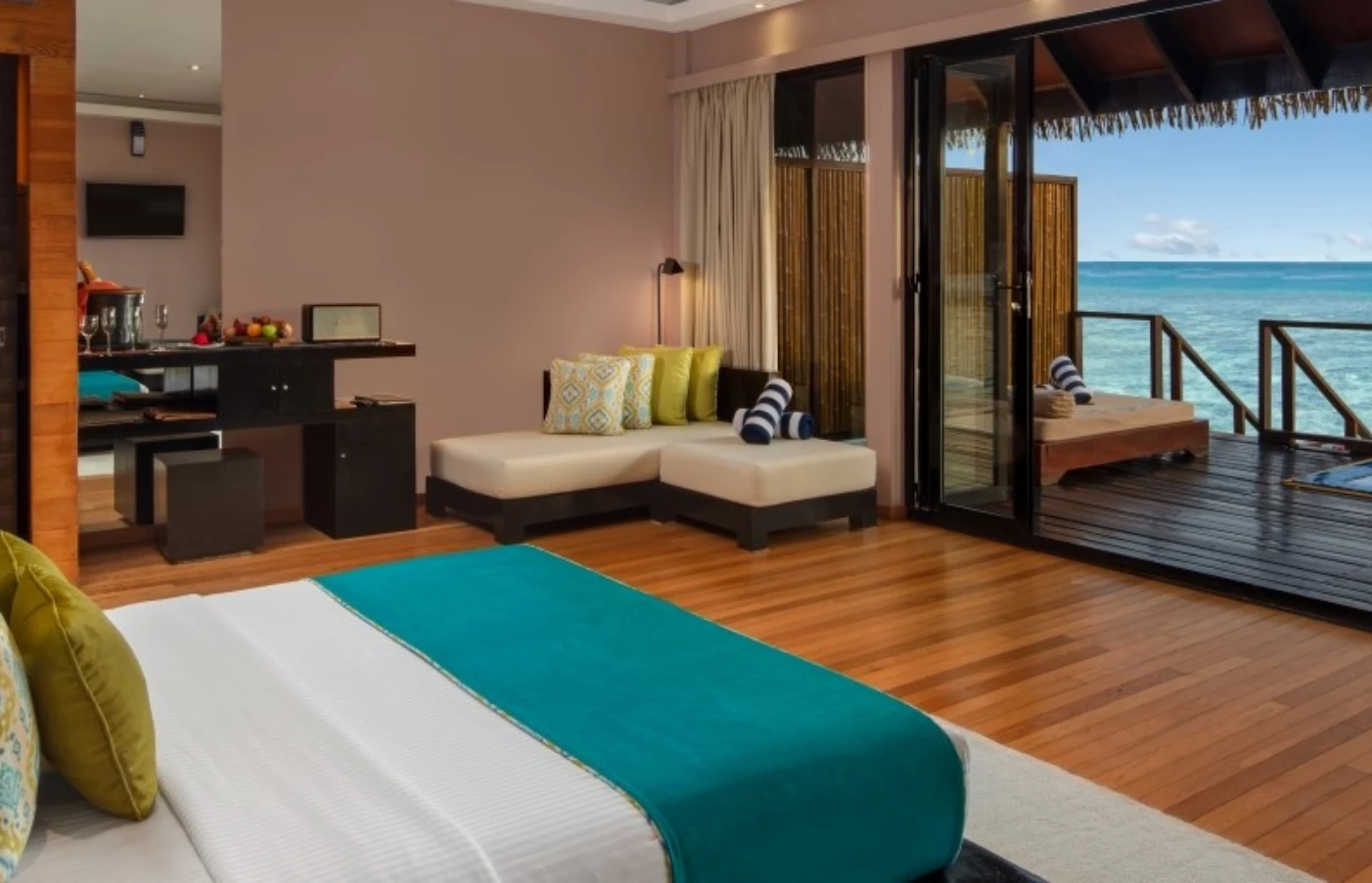 Luxury gay travel