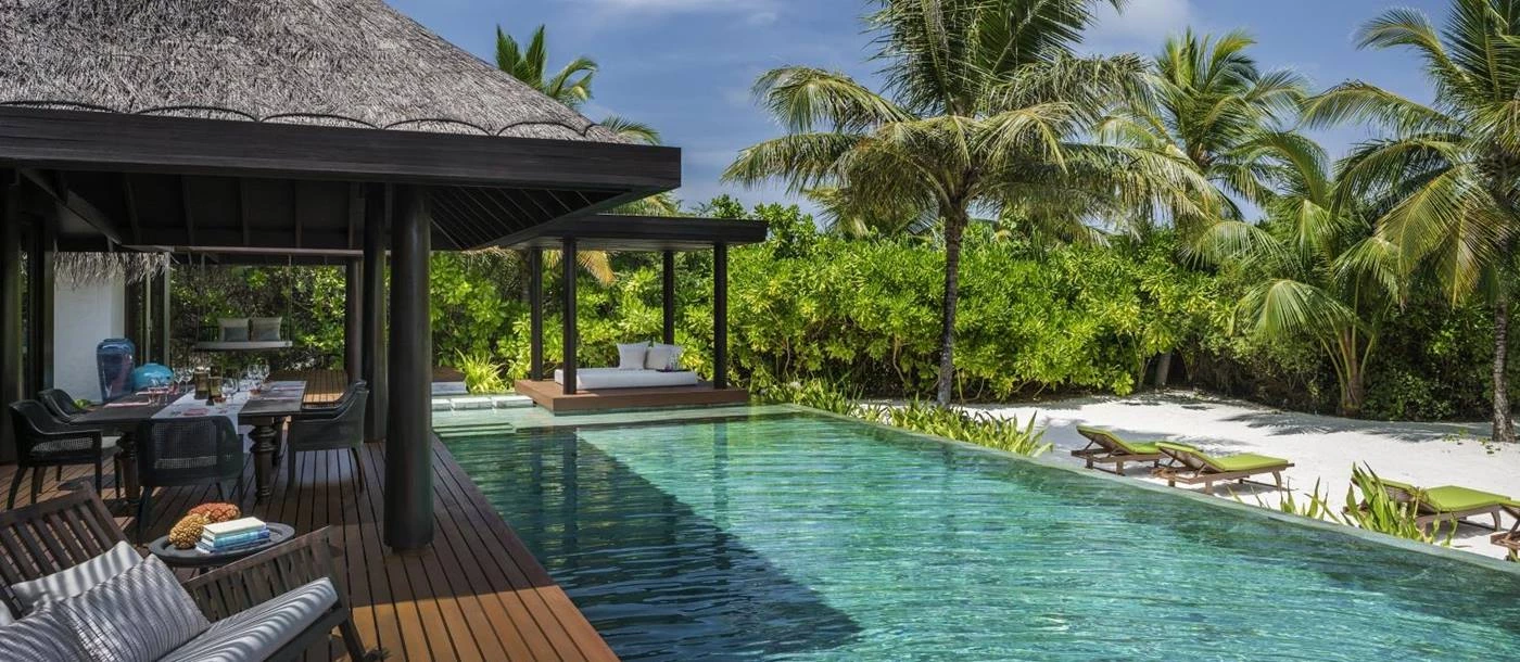 Better in Baa: Finolhu & Anantara Kihavah