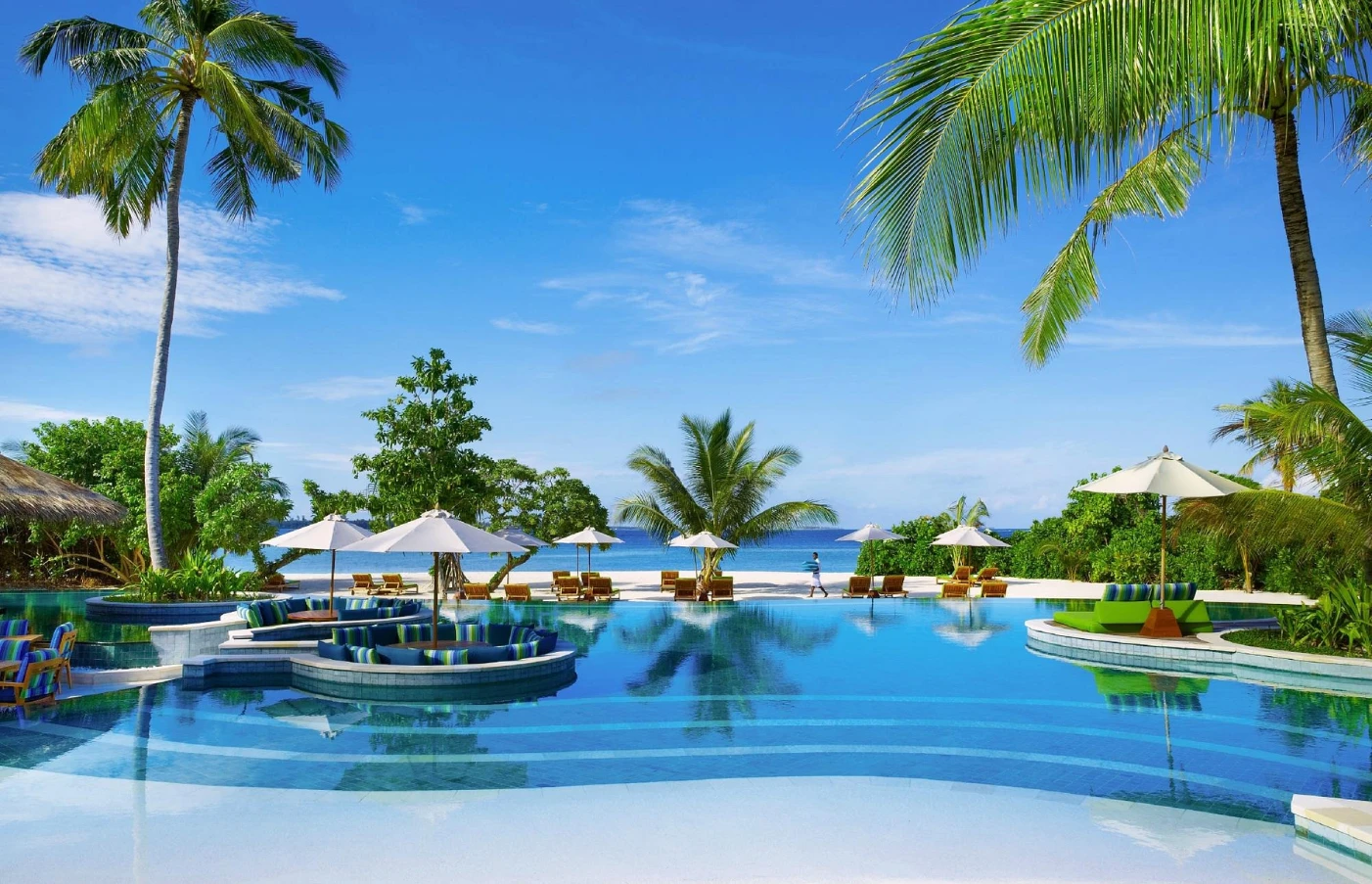 Barefoot Luxury: Six Senses Laamu & Gili Lankanfushi