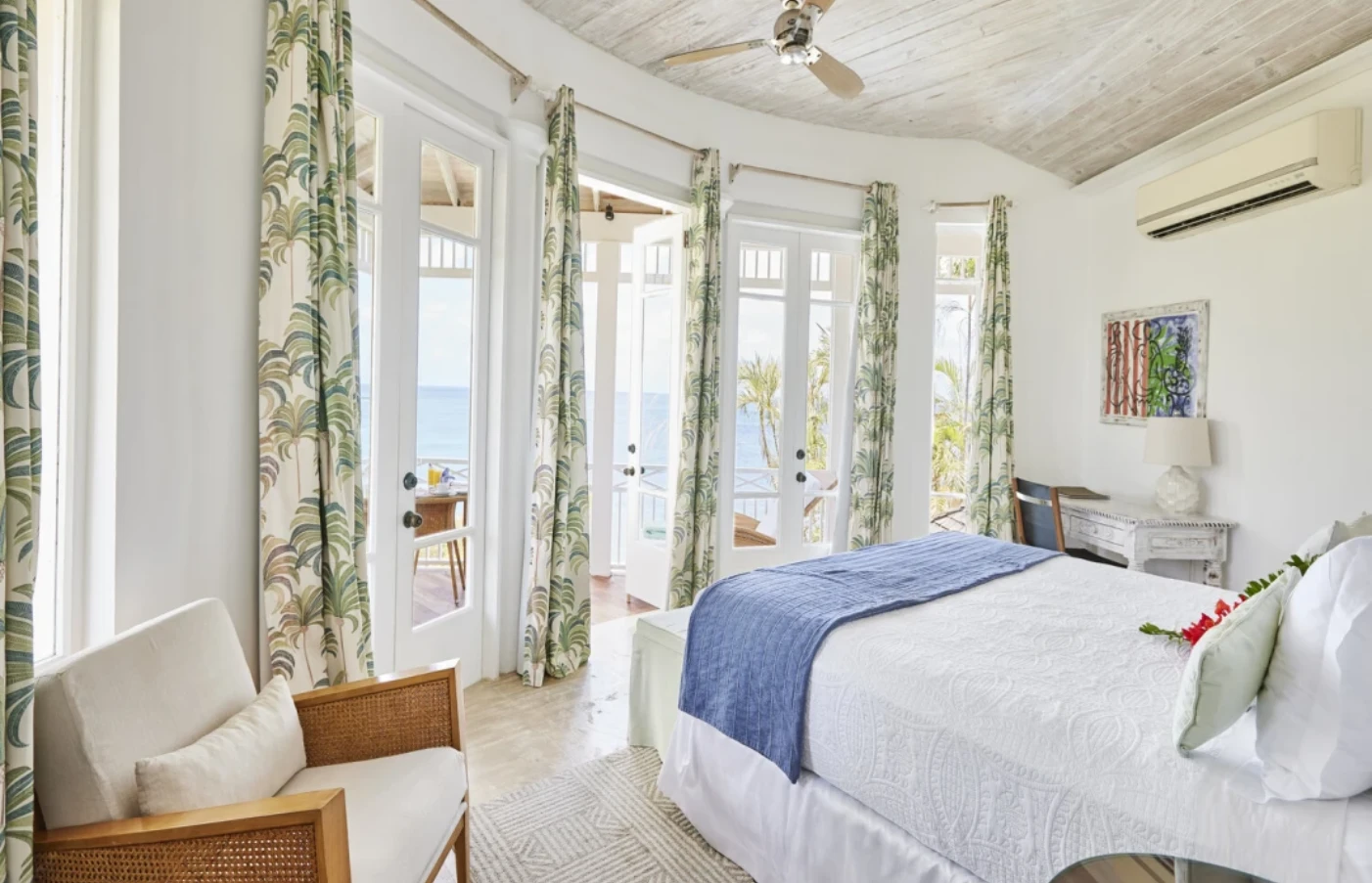 Luxury gay travel