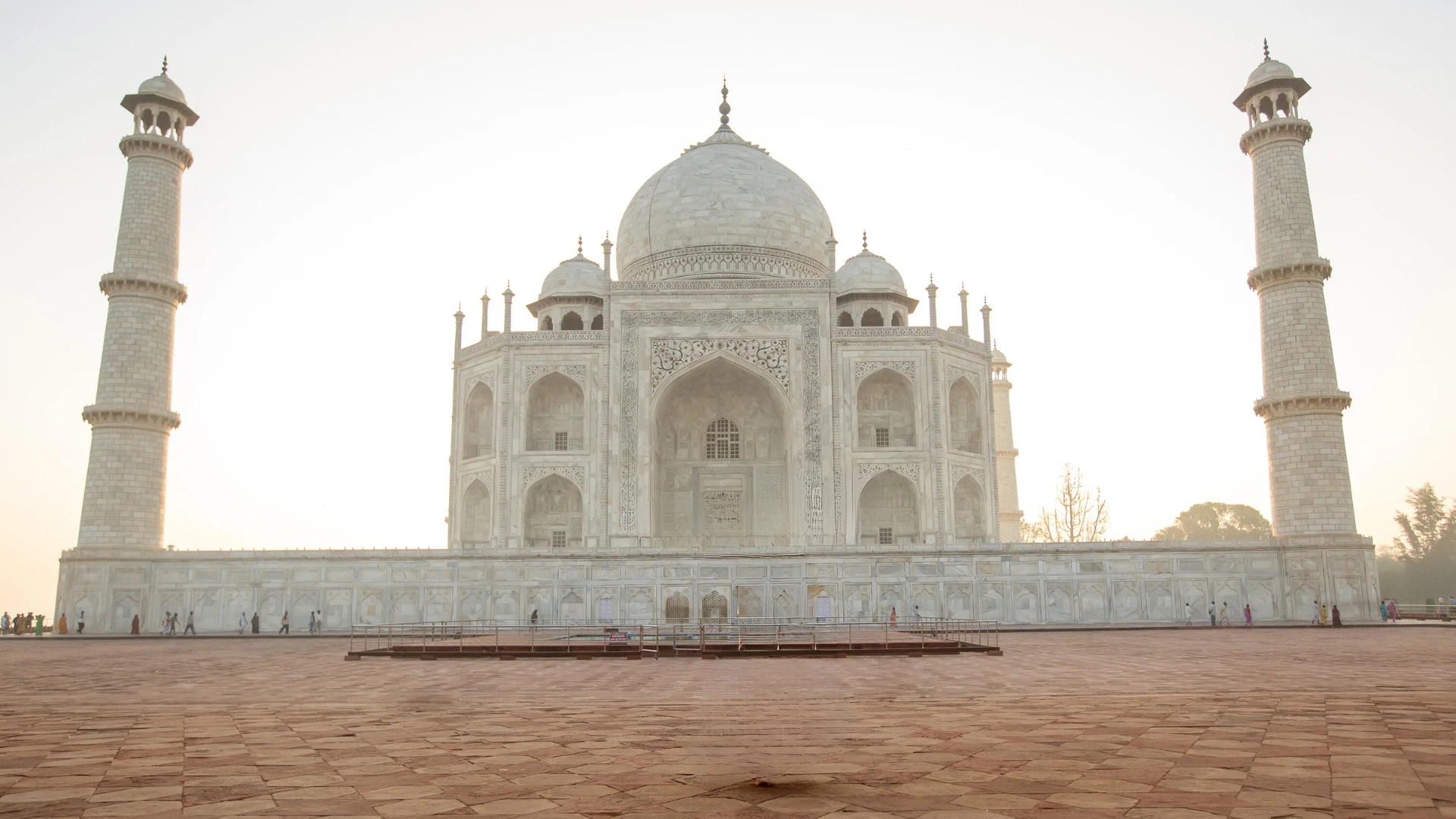 Enchanting India: A Luxury LGBTQ+ Journey