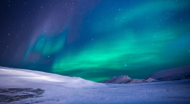 Luxury Icelandic Northern Lights Adventure vacations