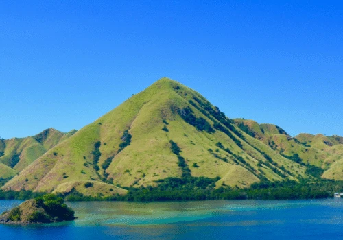 Luxury gay vacations in Indonesia