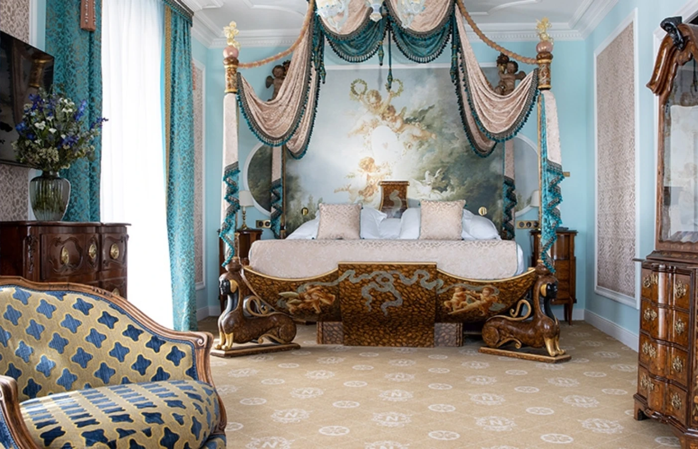 Luxury gay travel
