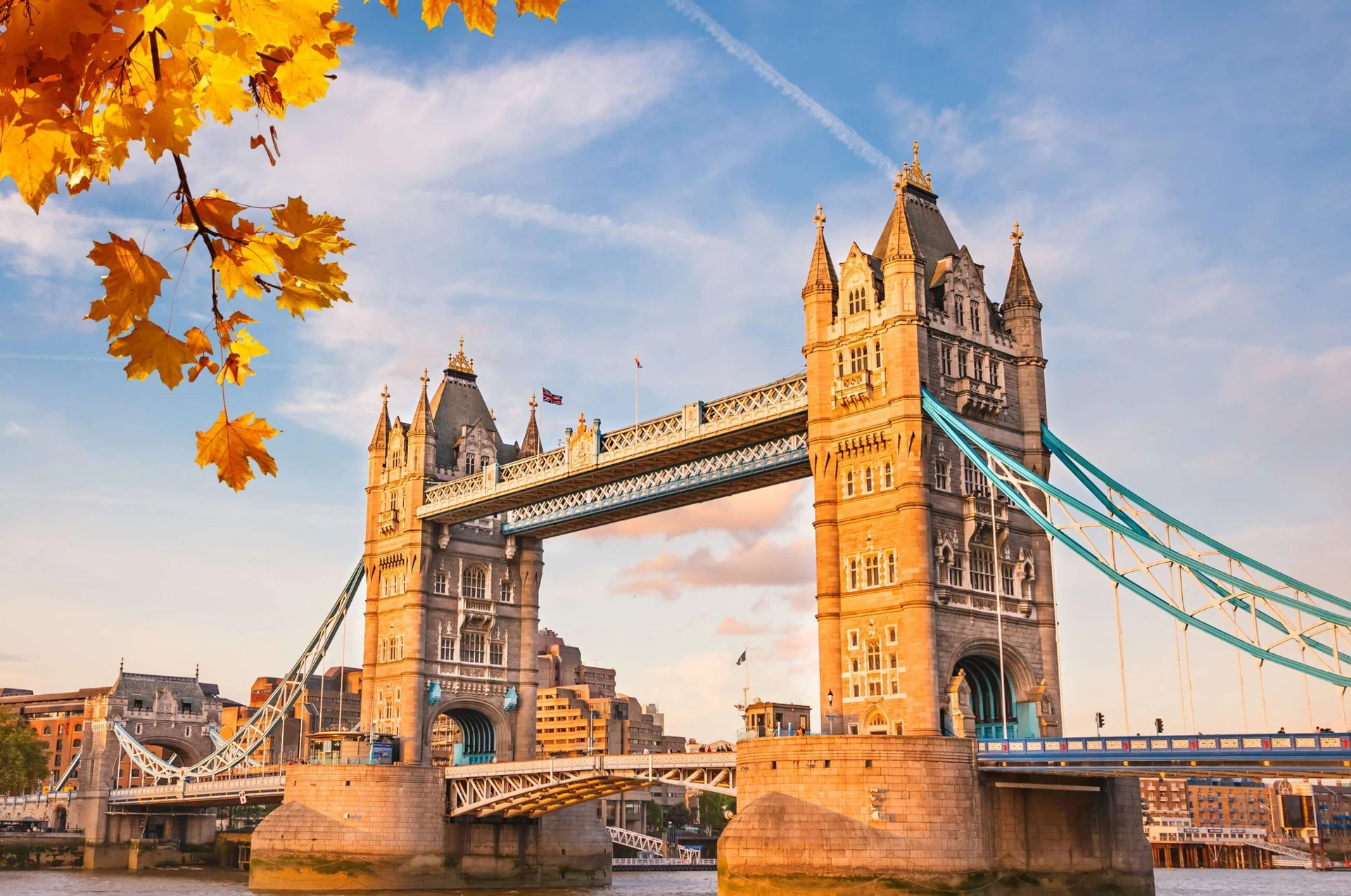 Royal London Tour: Buckingham Palace & Crown Jewels