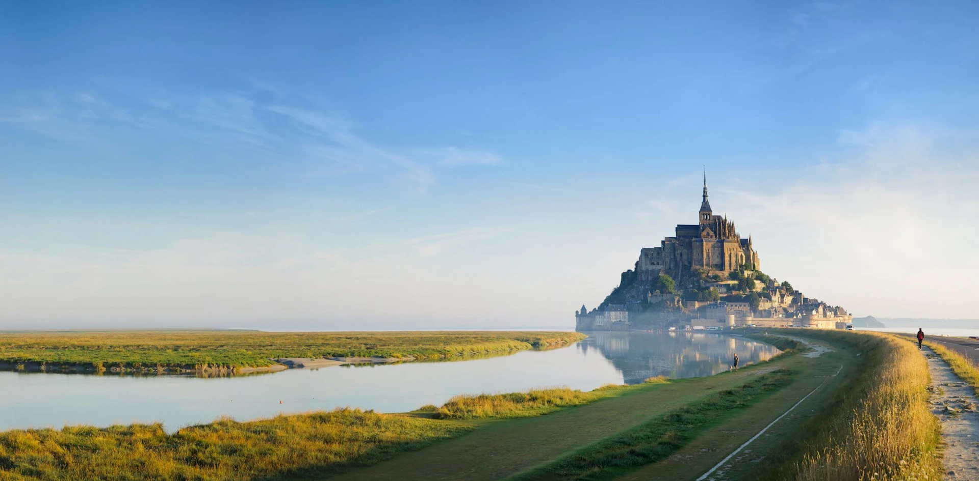 Majestic Northern France: Castles and Coastlines