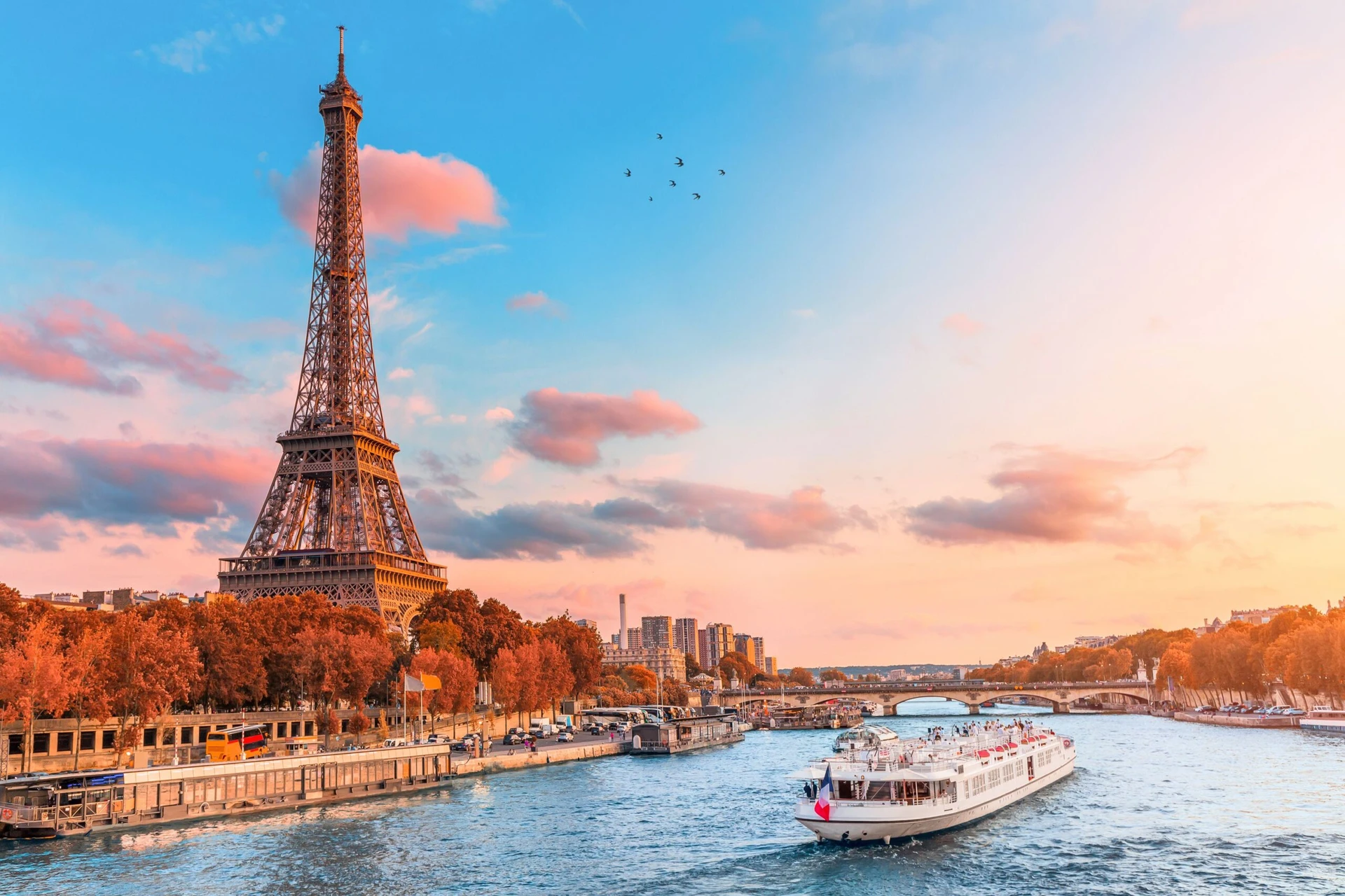 Discover London and Paris: Luxury Capitals of Europe