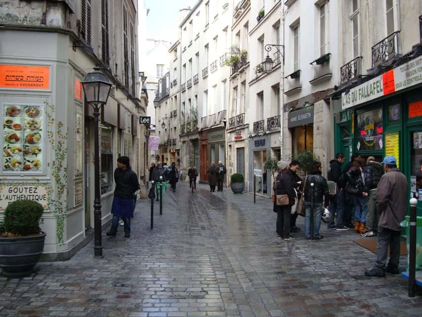 Gay Group Trip: Cruising The River Seine