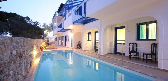 Santorini Accommodation