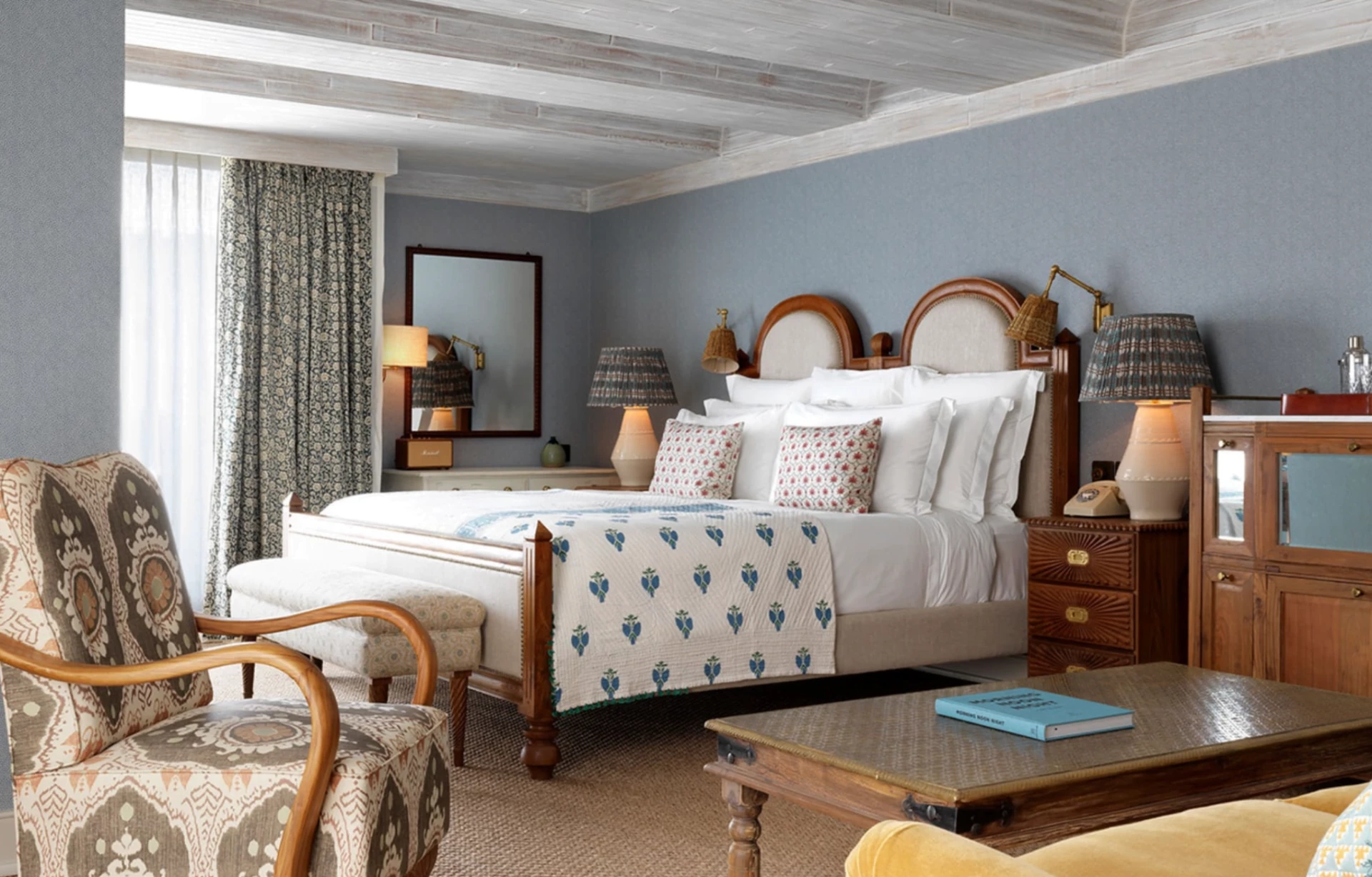 Luxury gay travel