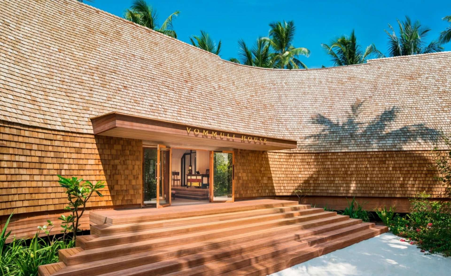 The St. Regis Maldives Vommuli Resort