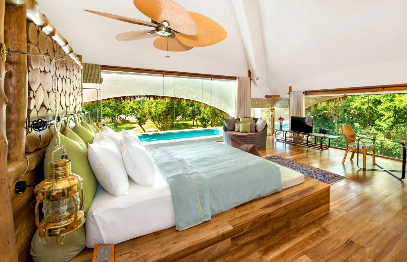Luxury gay travel