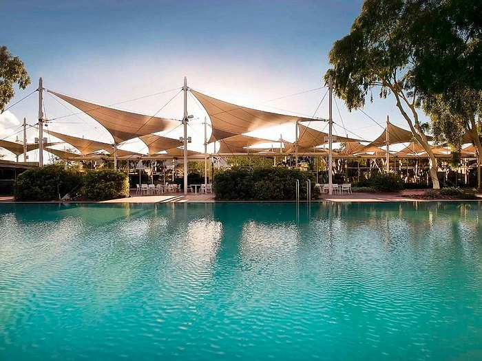 Sails in the Desert Hotel, Uluru