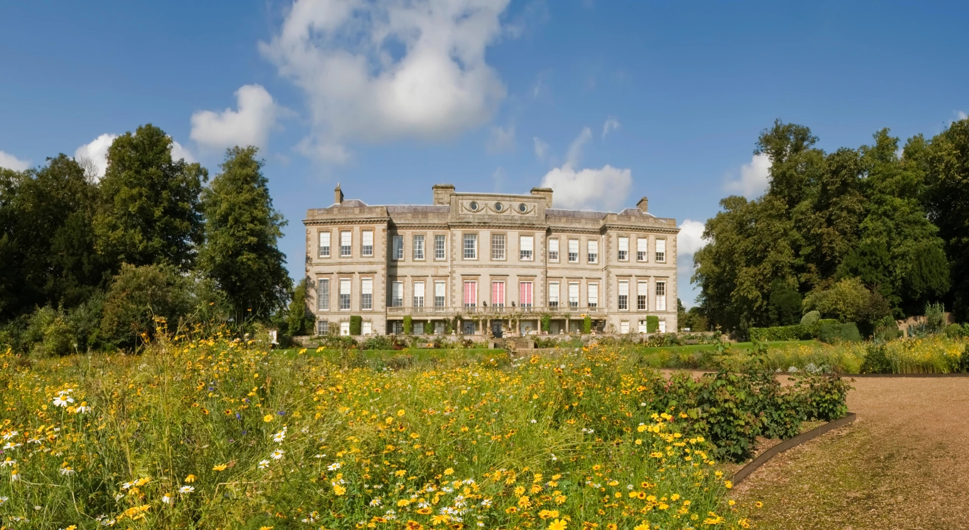 United Kingdom: The Out Of Office Collection