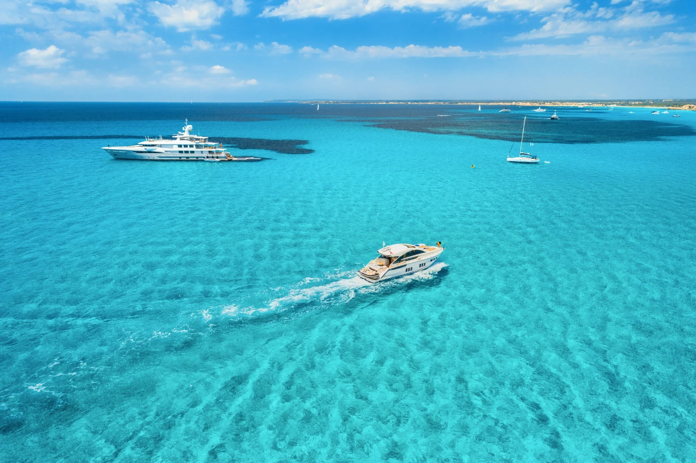 Luxury Sailing in the Maldives vacations