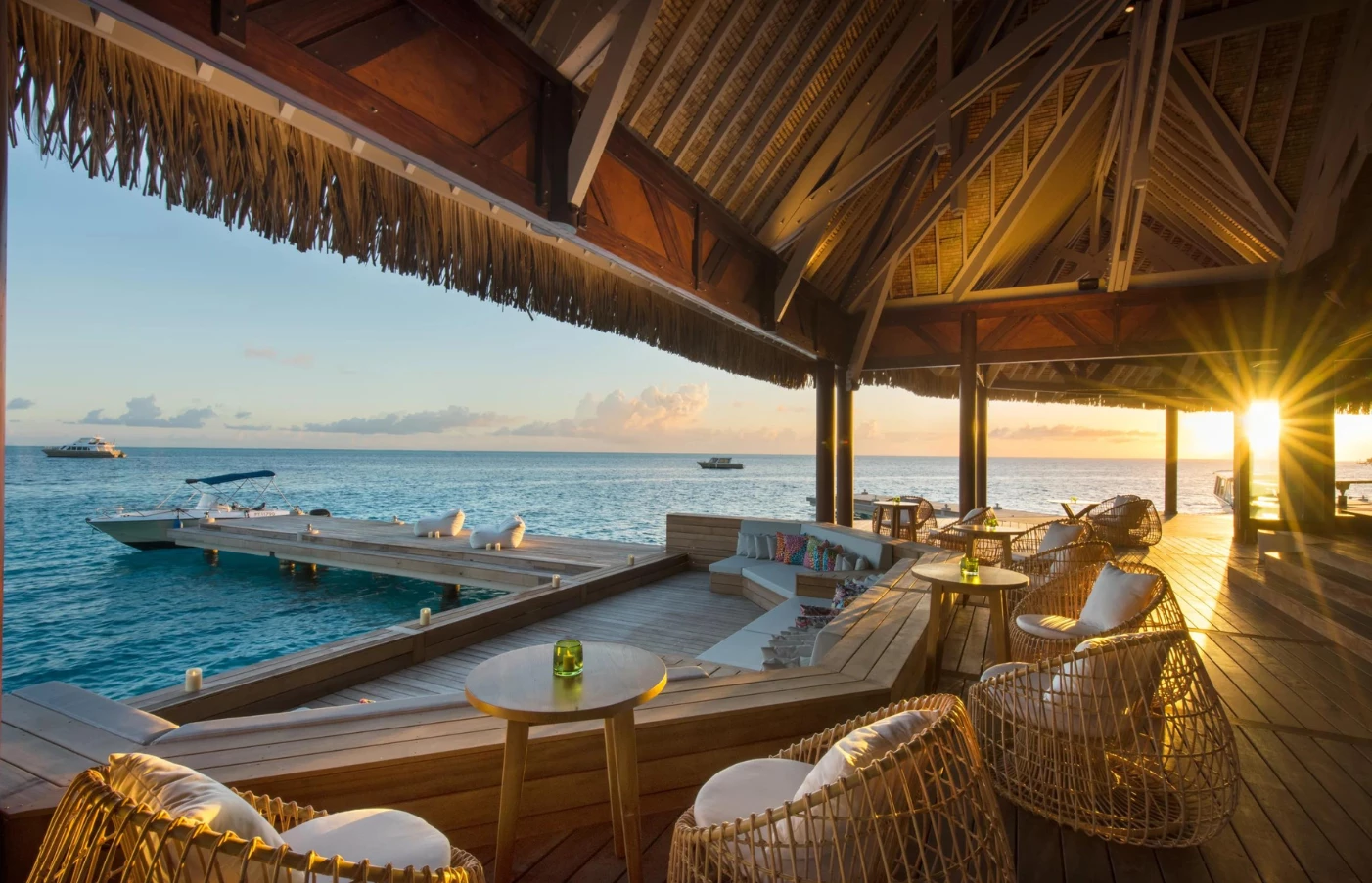 Lounges & Bars