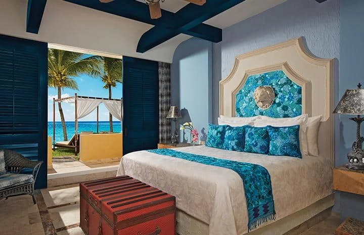 Luxury gay travel