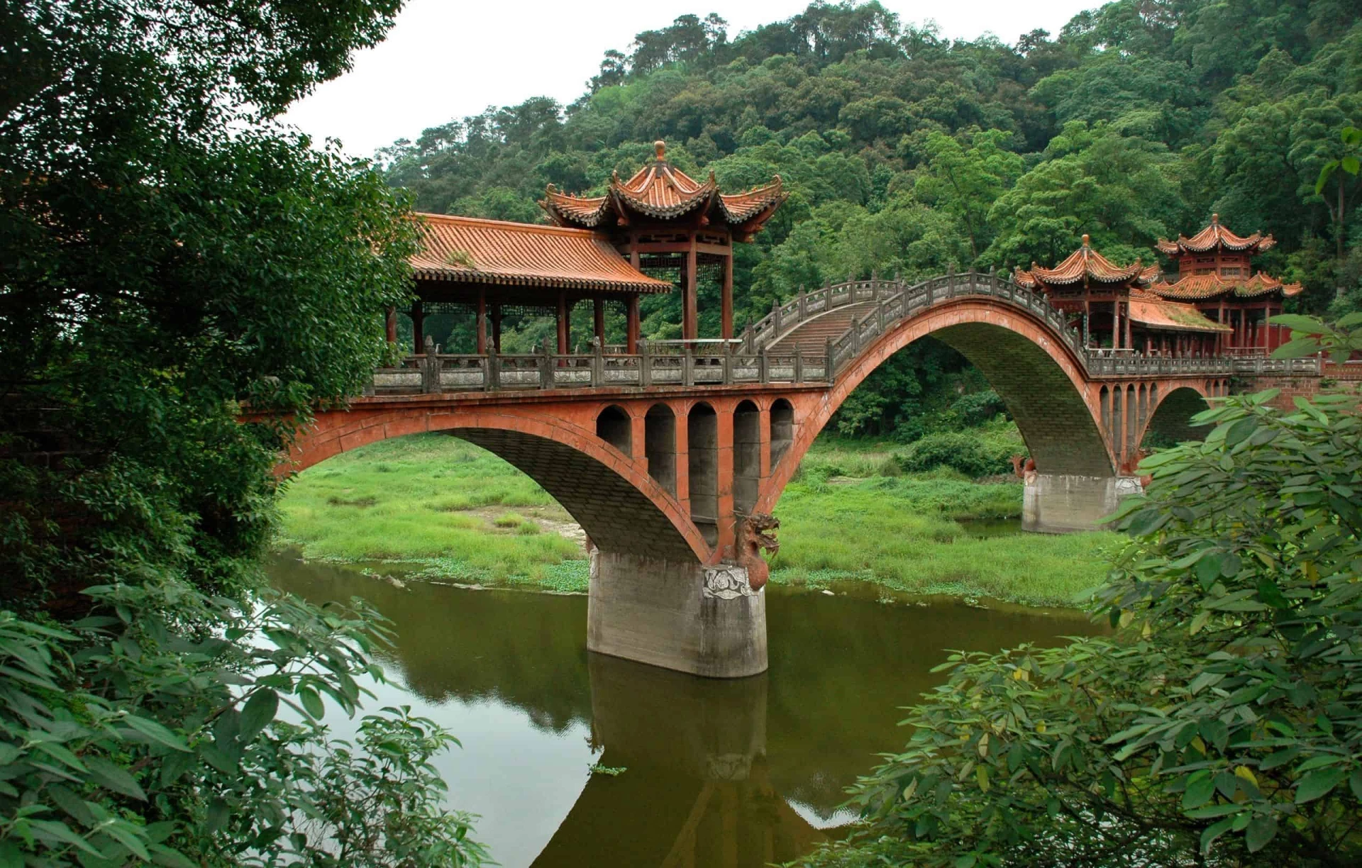 China’s Emeishan Hiking Adventure