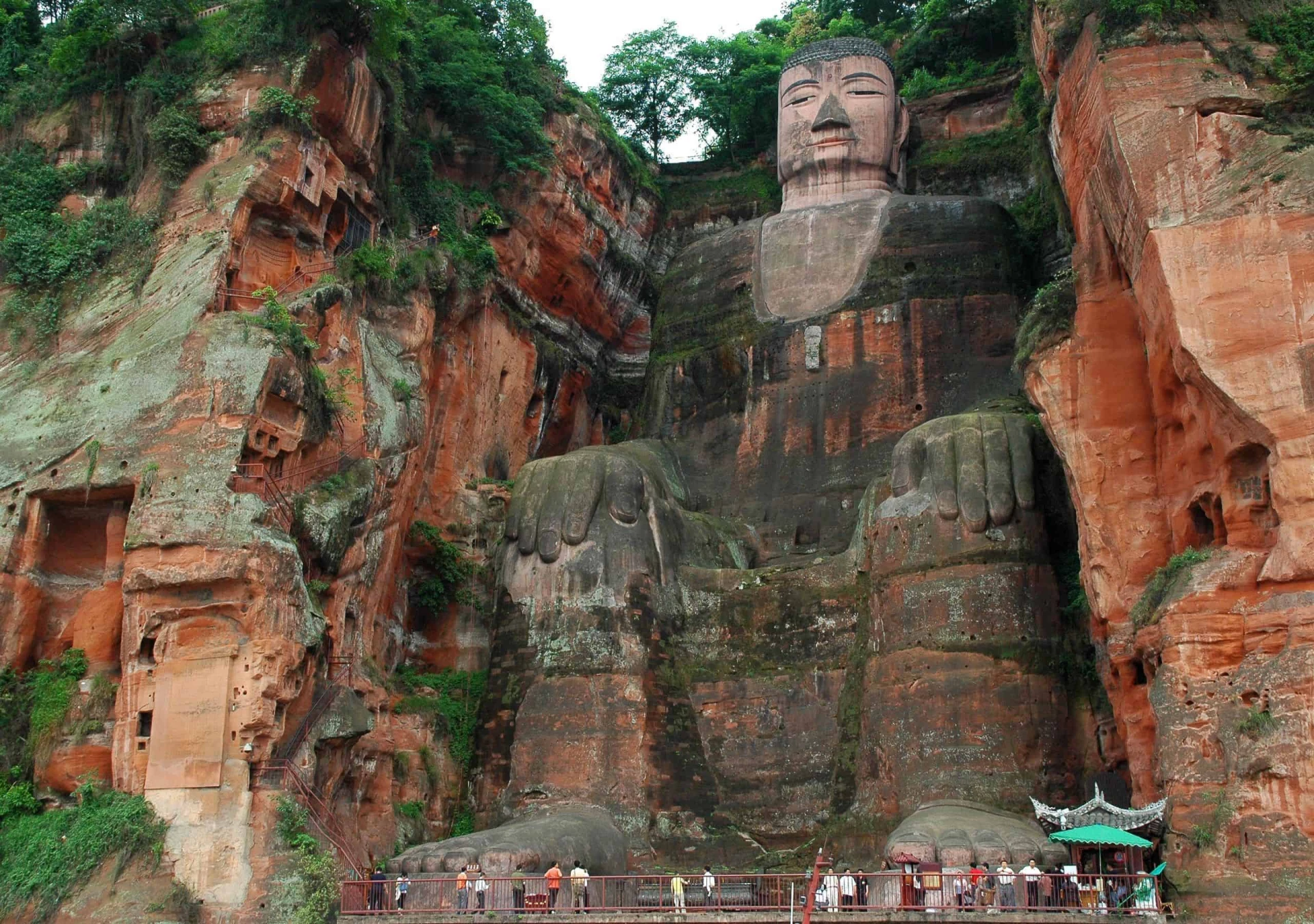 China’s Emeishan Hiking Adventure