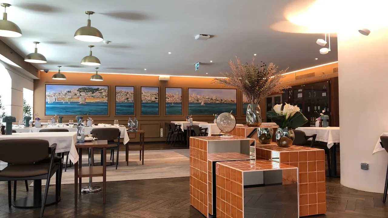 Luxury gay travel