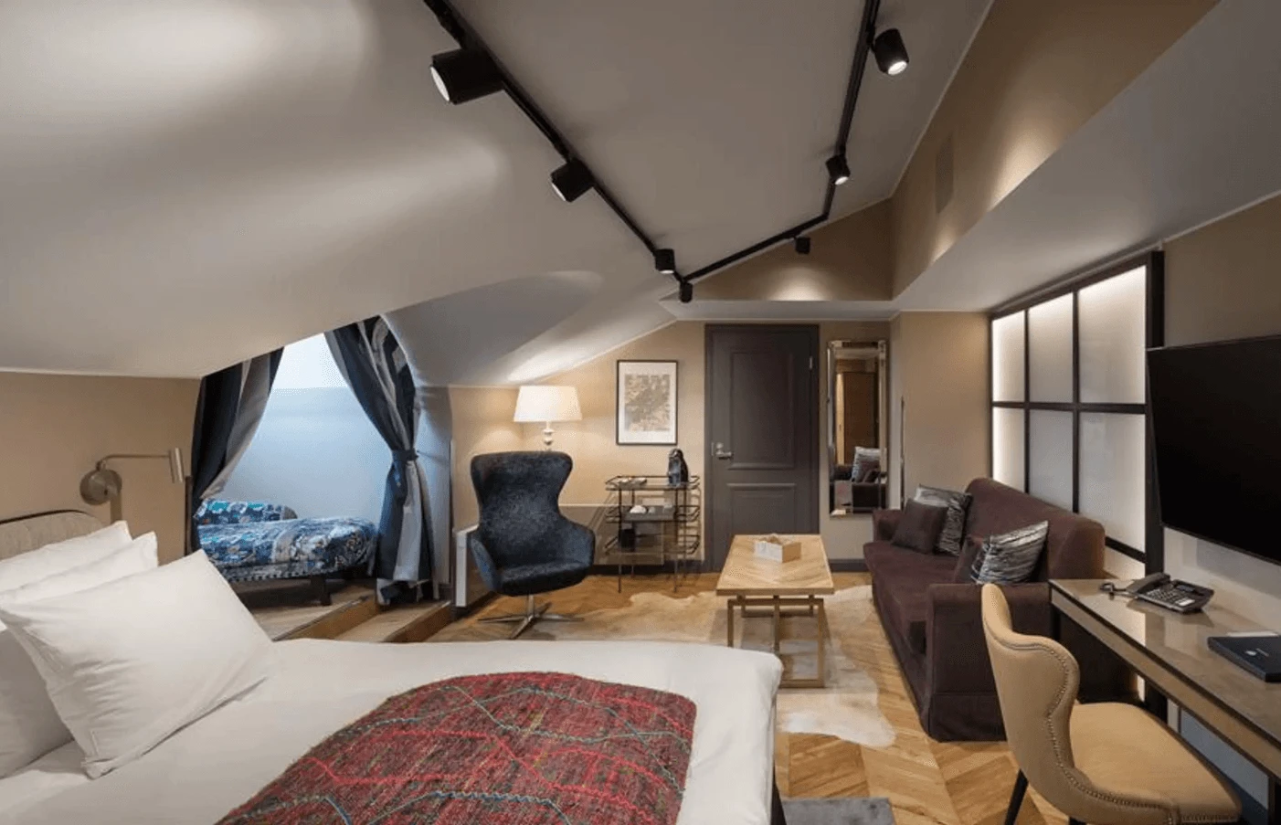 Luxury gay travel