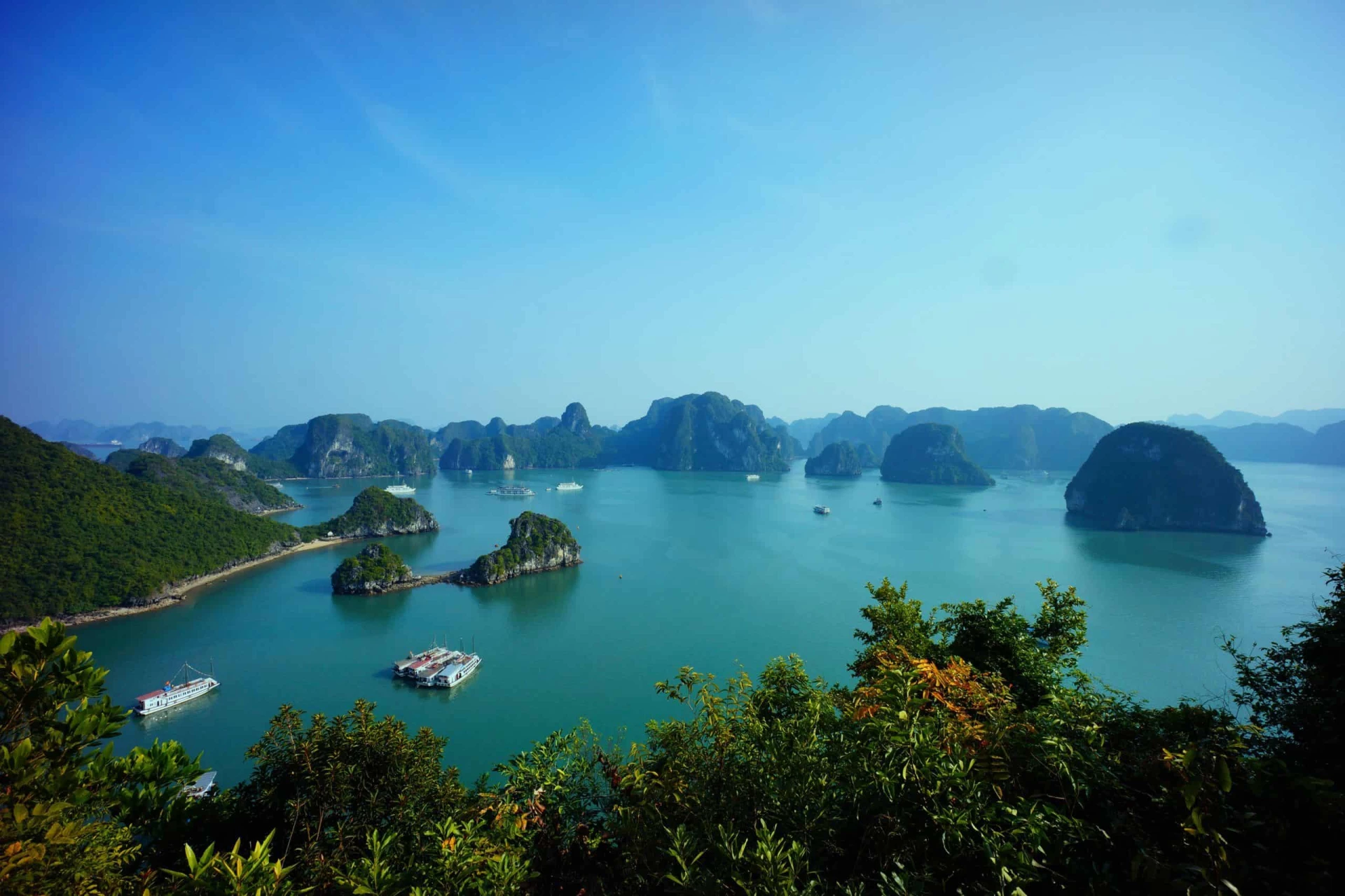 Discover Vietnam