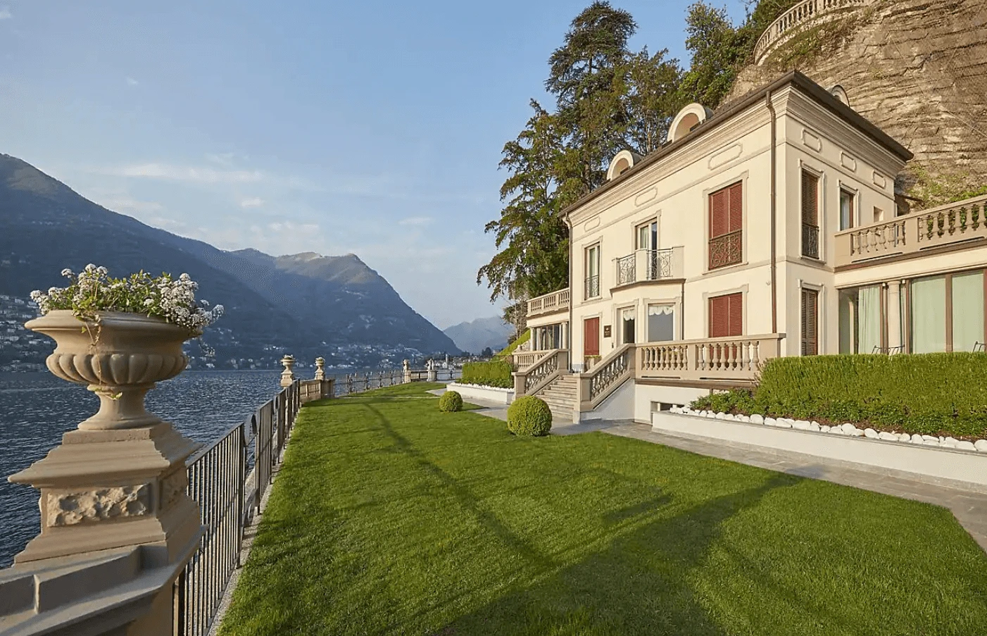 Luxury gay travel