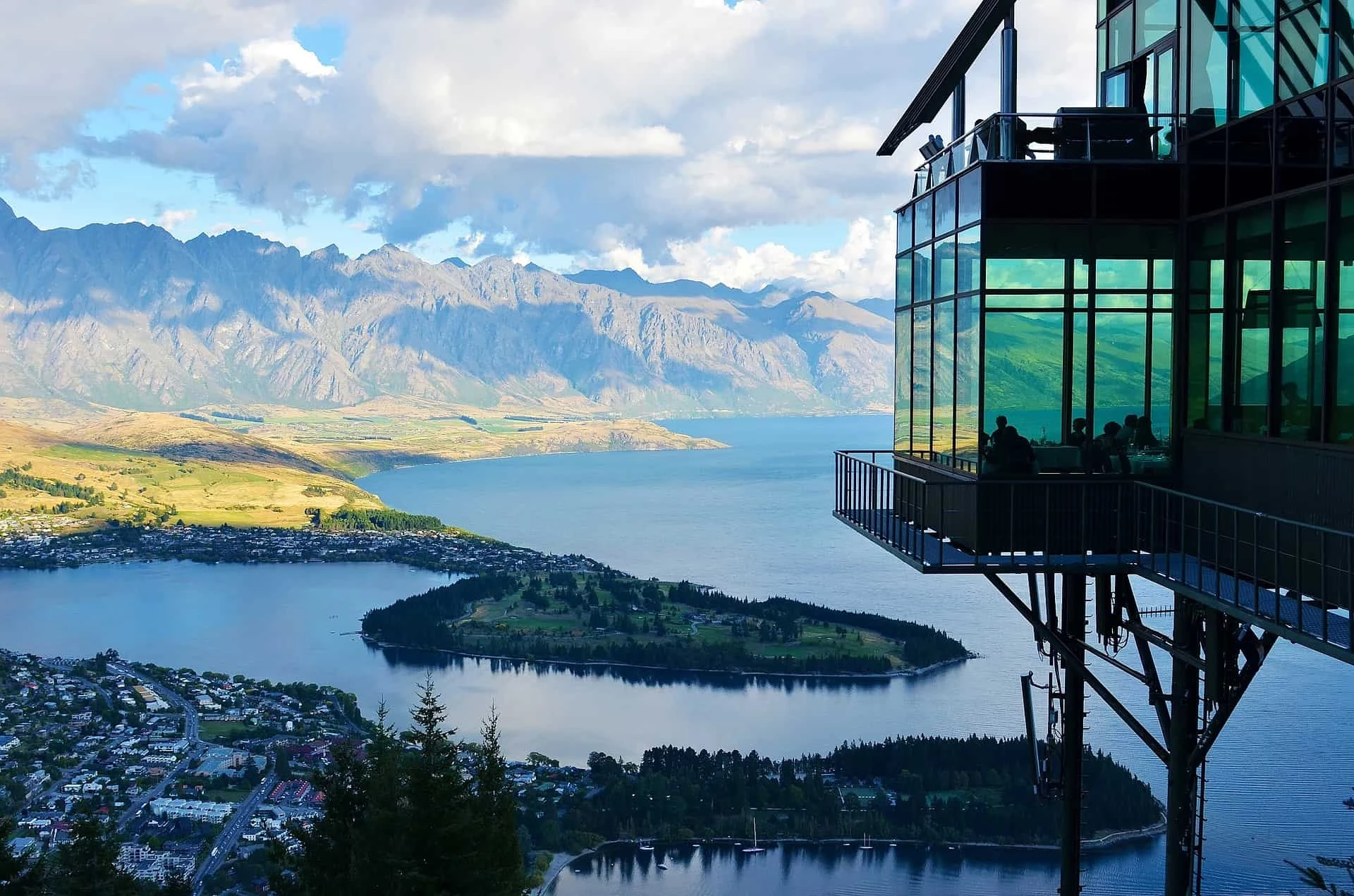 Gay Group Trip: New Zealand North And South